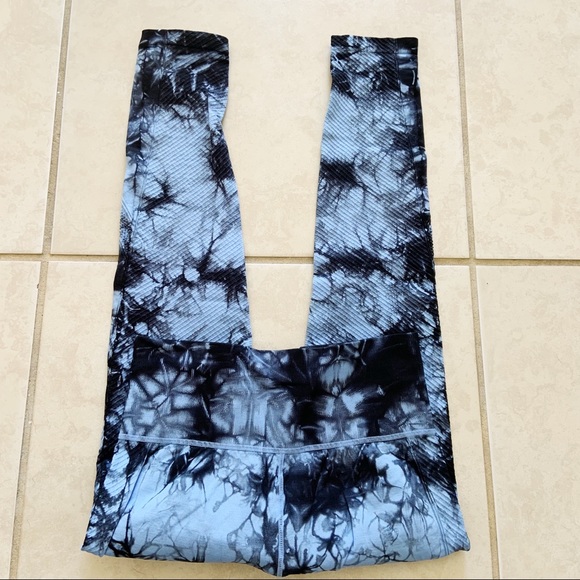 NWOT soulcycle Downtown Tie Dye Seamless Legging - Picture 4 of 8